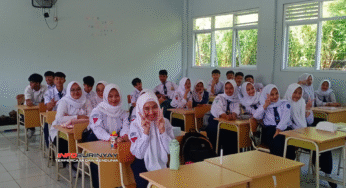 SMAN 2 Lembang Menguatkan Literasi Berbasis Nilai Religius