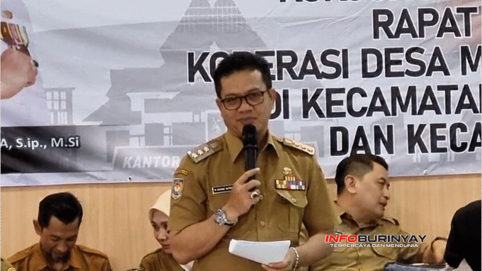 Bupati Bandung saat evaluasi Koperasi Desa Merah Putih di Majalaya.