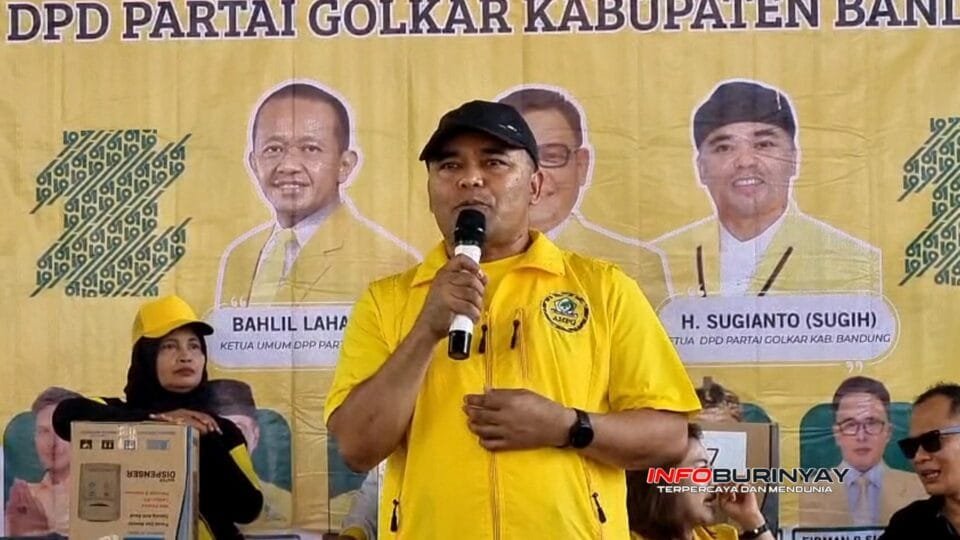 H. Sugianto membuka Gebyar Senam dan Jalan Sehat HUT ke-61 Partai Golkar di Dome Rancaekek Kabupaten Bandung.