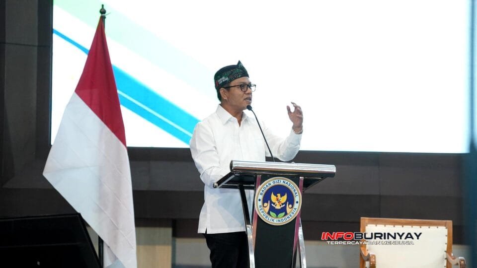 Bupati Bandung menyampaikan arahan tentang penguatan SPPG dan Program Makan Bergizi Gratis saat rapat konsolidasi di Soreang.