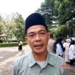 Kabid SMP Disdik Kabupaten Bandung, memberikan penjelasan terkait pelantikan 309 kepala sekolah, usai mengikuti prosesi pelantikan dan pengambilan sumpah di Gedung Moch. Toha.