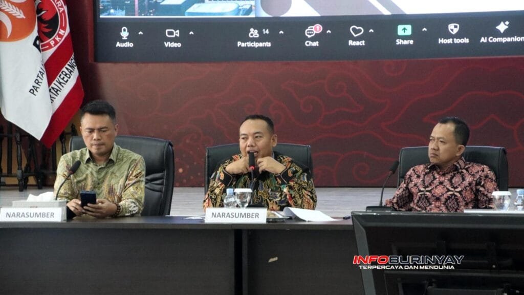 Ketua Komisi I DPRD Jabar, H. Rahmat Hidayat Djati, M.I.P (tengah) menjadi narasumber FGD yang digelar KPU Jabar.