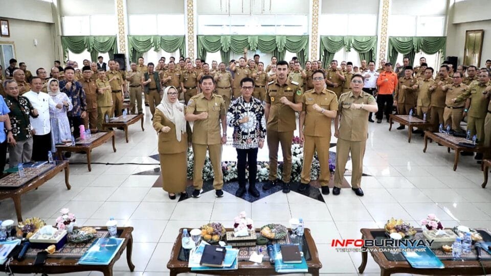 Bupati Bandung Dadang Supriatna memimpin Rakor Bulanan Januari 2026 Pemkab Bandung di Rumah Jabatan Bupati Bandung.