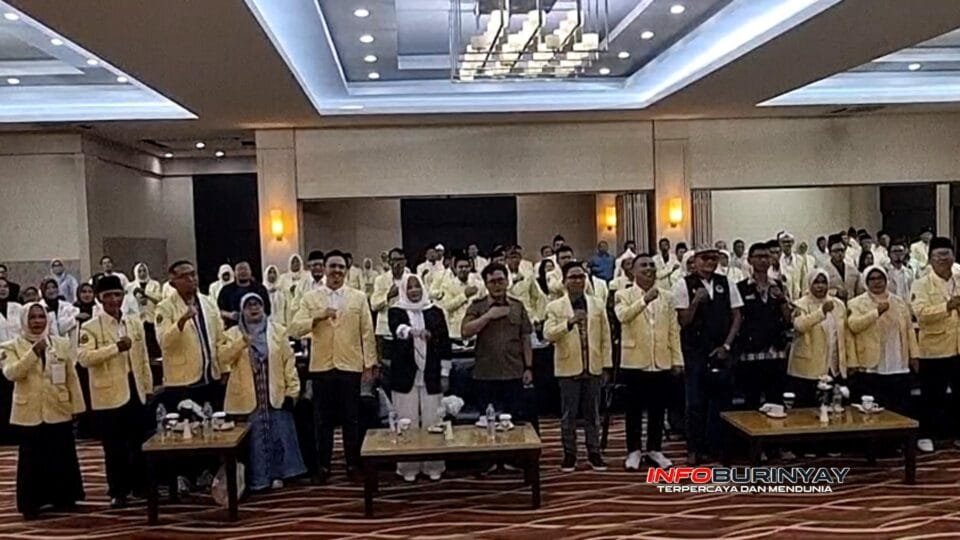 Peserta Muskerprov IPSM Jawa Barat 2025–2030 mengikuti ikrar bersama di Hotel Newton Bandung