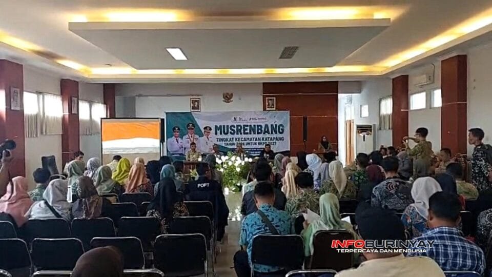 Suasana Musrenbang Kecamatan Katapang 2027 di Aula Kantor Kecamatan Katapang yang dihadiri Bapperida, camat, kepala desa, dan stakeholder Kabupaten Bandung.