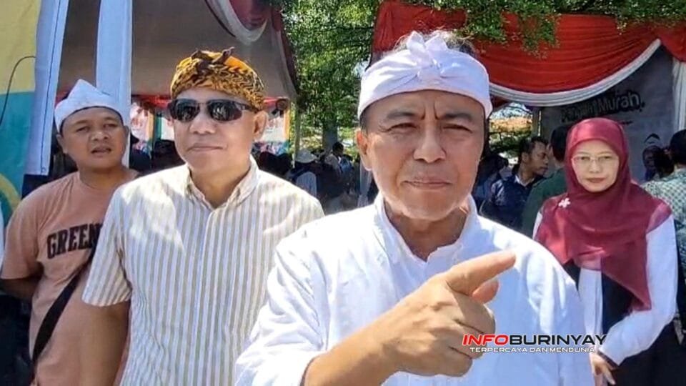 Herman Suryatman saat memberikan keterangan kepada awak media dalam kegiatan Gerakan Pangan Murah di Rancaekek, Kabupaten Bandung