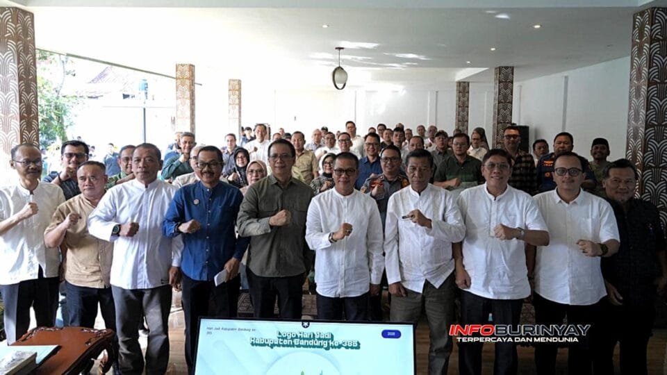 Bupati Bandung Dadang Supriatna bersama jajaran OPD dan stakeholder saat coffee morning persiapan HUT ke-385 dan program rutilahu di Rumah Dinas Bupati Soreang