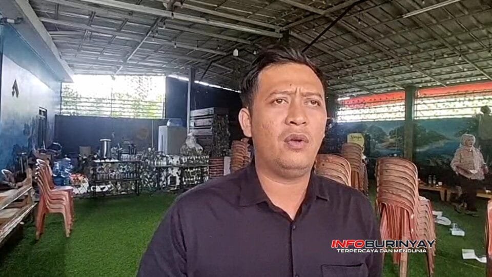 Faisal Radi Sukmana memberikan keterangan terkait dampak banjir dan kondisi pertanian di Kabupaten Bandung
