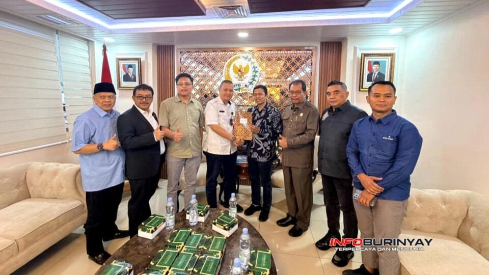 Forkoda PPDOB Jawa Barat bersama Komisi I DPRD Jabar menyerahkan aspirasi pemekaran daerah kepada DPD RI di Jakarta