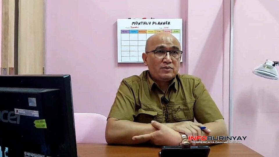 Kepala Puskesmas Ciwidey dr. Bartolomeus Tarigant memberikan keterangan terkait ajakan pemanfaatan layanan Posyandu gratis bagi masyarakat