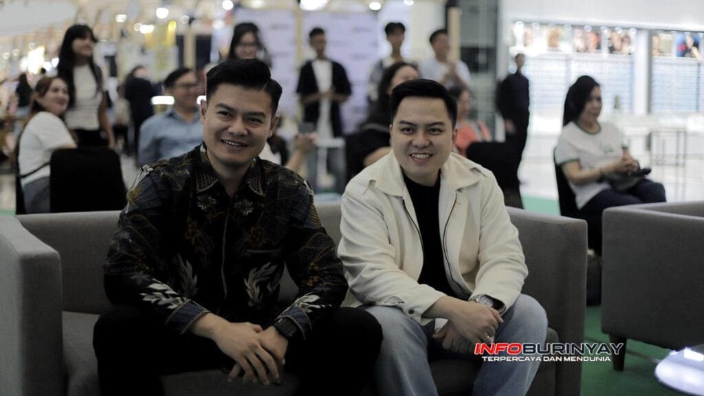 Rizky Prasetya Handani bersama Ketua PD Pemuda dan Anak Sinode GBI Jawa Barat dalam Easter Festive Phoria 2026 Bandung