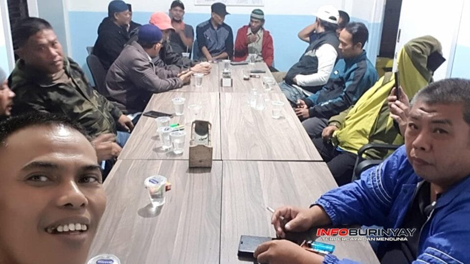 Silaturahmi Kepala Desa PAW Cangkuang Kulon Acep Koswara bersama para Ketua RW di Kecamatan Dayeuhkolot