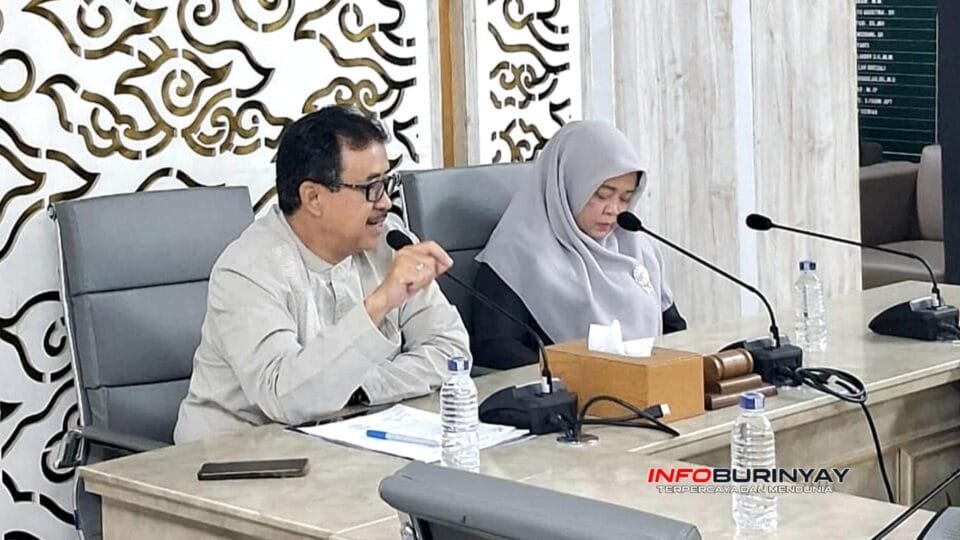 Anggota Komisi I DPRD Provinsi Jawa Barat H. Muhammad Sidkon DJampi menerima audiensi Komisi I DPRD Kabupaten Garut terkait pemekaran desa dan keadilan fiskal di Bandung.