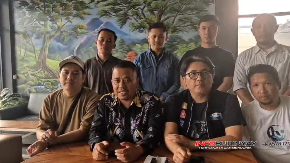 H. Dani Gusnadi Ketua Dewan Pembina HIPMI Kabupaten Bandung saat memberikan klarifikasi terkait pemberitaan kasus yang menyeret nama mantan Ketua HIPMI di Cafe Padasuka Soreang.
