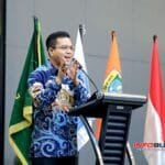 Ketua Umum AKKOPSI Dadang Supriatna menyampaikan rekomendasi percepatan eliminasi TBC dan penguatan sanitasi kepada 42 kepala daerah se-Tanah Papua di Kota Sorong, Papua Barat Daya.