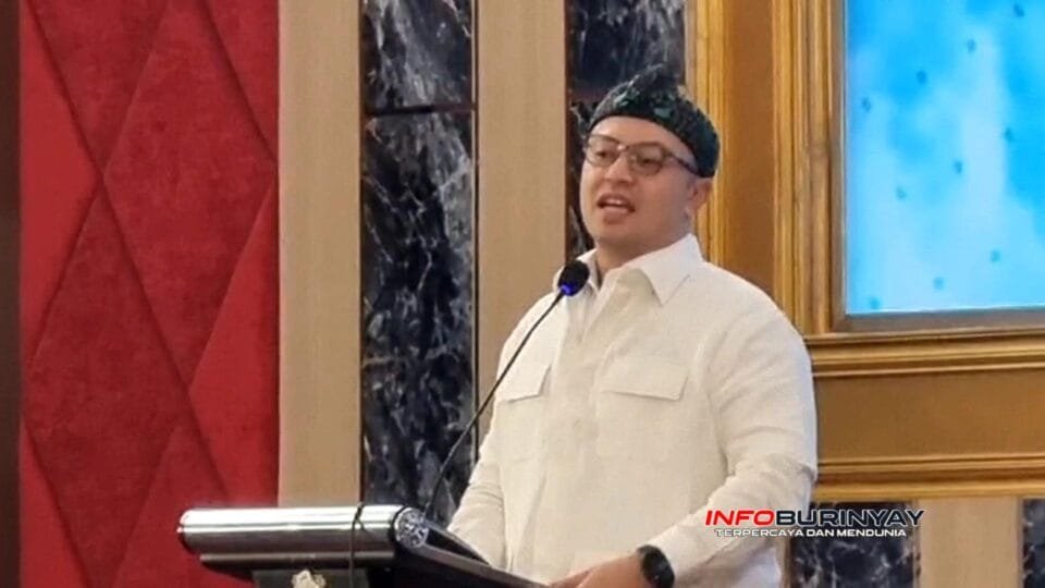 Ketua Umum KADIN Jawa Barat, Almer Faiq Rusydi, menyampaikan sambutan dalam MUKAB X KADIN Kabupaten Bandung 2026 di Hotel Sutan Raja, Soreang.