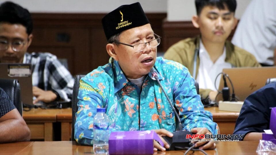 Anggota DPRD Jawa Barat Daddy Rohanady menyampaikan pandangan terkait komitmen Pemerintah Provinsi Jawa Barat dalam mendukung pembangunan dan pelestarian kawasan bersejarah di Kota Cirebon.