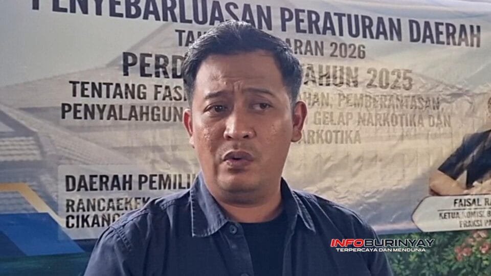 Faisal Radi Sukmana memberikan keterangan kepada media usai sosialisasi Perda Nomor 13 Tahun 2025 tentang pencegahan dan pemberantasan narkoba di Rancaekek, Kabupaten Bandung.