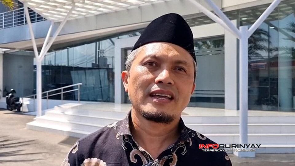 H. Thony Fathony Muhammad, S.Ag., Wakil Ketua II DPRD Kabupaten Bandung, memberikan keterangan kepada media usai kegiatan Pengabdian Masyarakat bertema Good Governance di Rancaekek, Kabupaten Bandung
