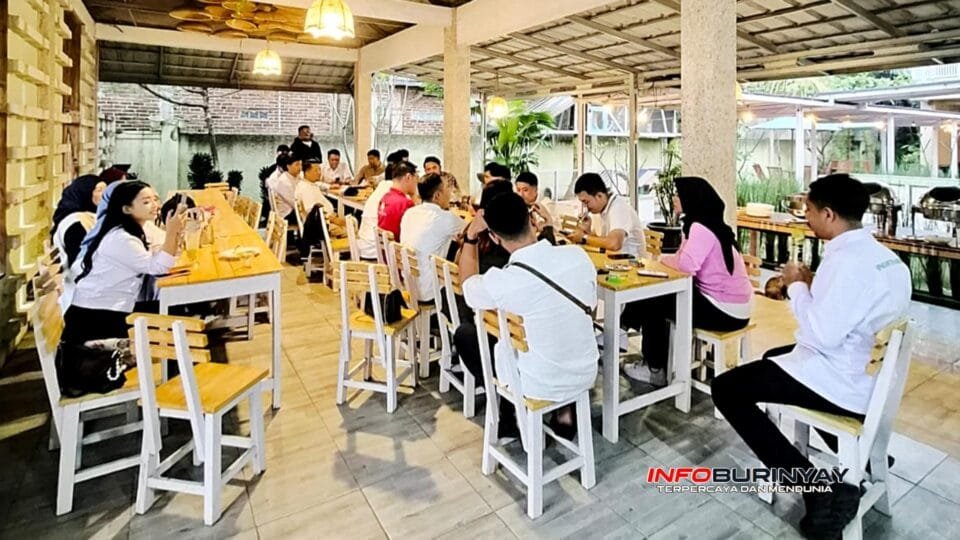 Anggota dan pengurus HIPMI Kabupaten Bandung mengikuti kegiatan silaturahmi dan konsolidasi organisasi pasca Muscablub yang menetapkan Adhitya Fatur Rohman sebagai Ketua Umum.