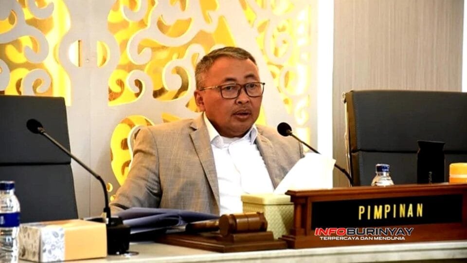 etua Komisi V DPRD Jawa Barat, Yomanius Untung, menyoroti rencana bantuan siswa swasta dan meminta Pemprov Jabar menjaga anggaran beasiswa siswa miskin dalam APBD 2026.