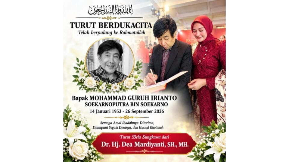 Dr. Hj. Dea Mardiyanti mengenakan kebaya merah bersama Guruh Soekarnoputra