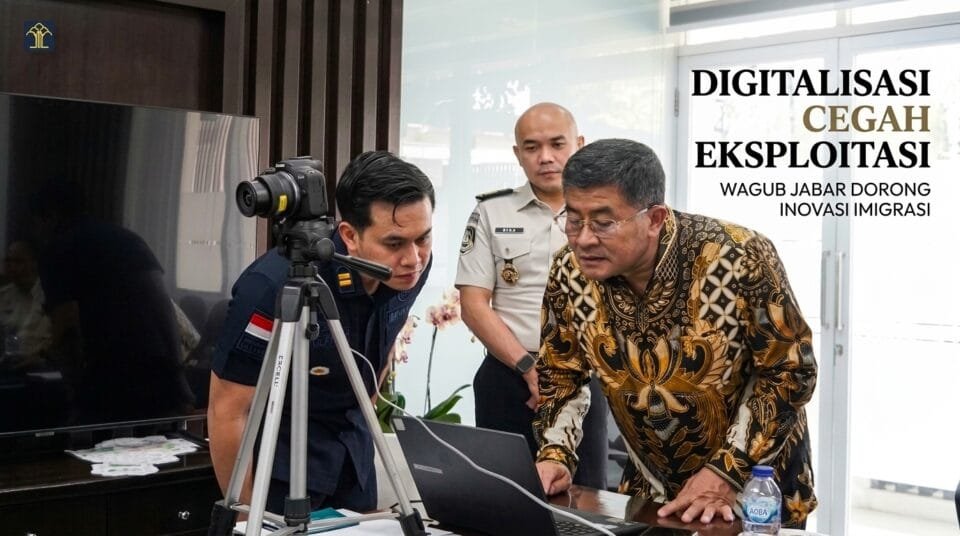 Wagub Jabar Erwan Setiawan meninjau inovasi layanan keimigrasian digital Imigrasi Bandung