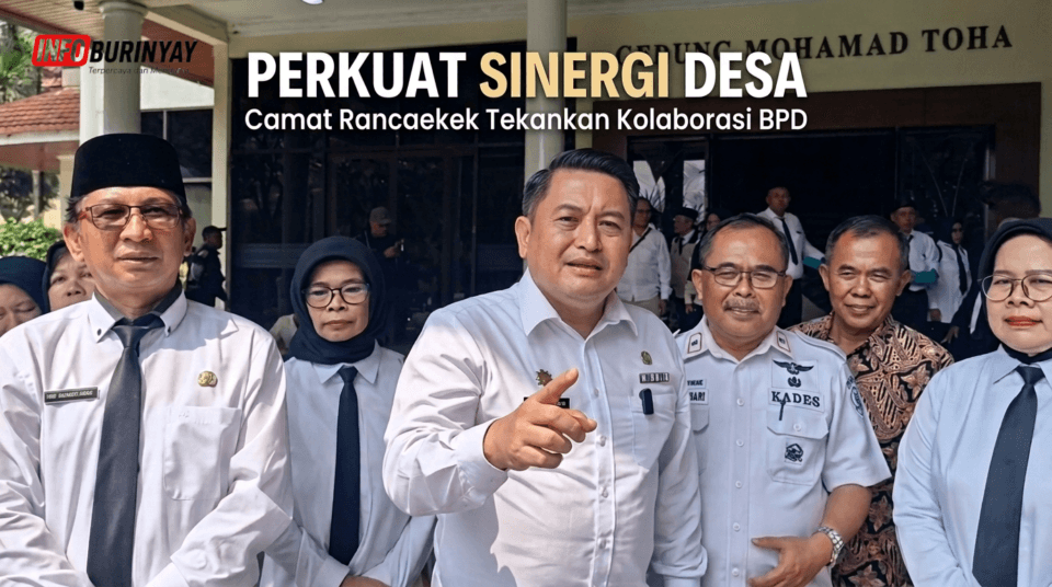 Camat Rancaekek Gugum Gumilar saat menyampaikan pesan kepada anggota BPD