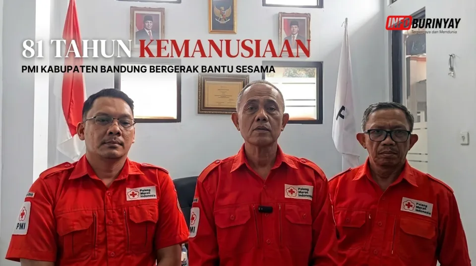 Ketua PMI Kabupaten Bandung Asep Deni Ramdani bersama jajaran saat HUT ke-81 PMI