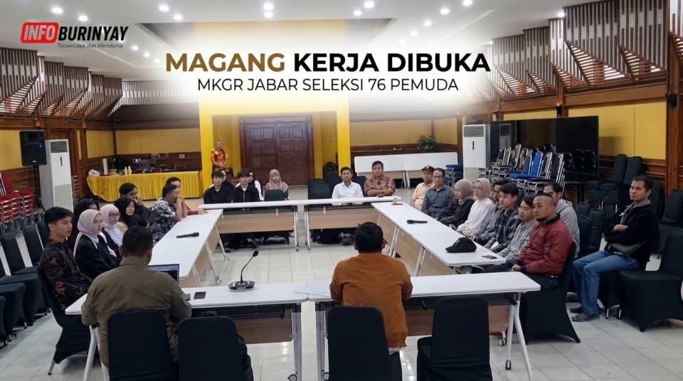 Wawancara magang kerja MKGR Jawa Barat terhadap 76 peserta untuk memperebutkan 62 kuota magang dalam rangka HUT ke-62 Partai Golkar.